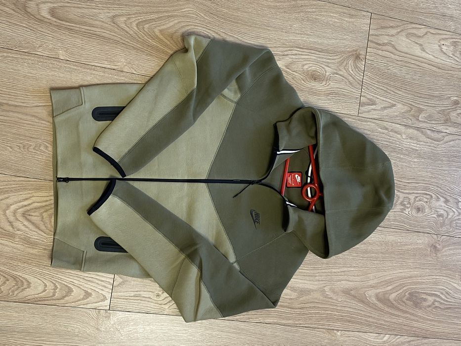 Nike tech fleece original