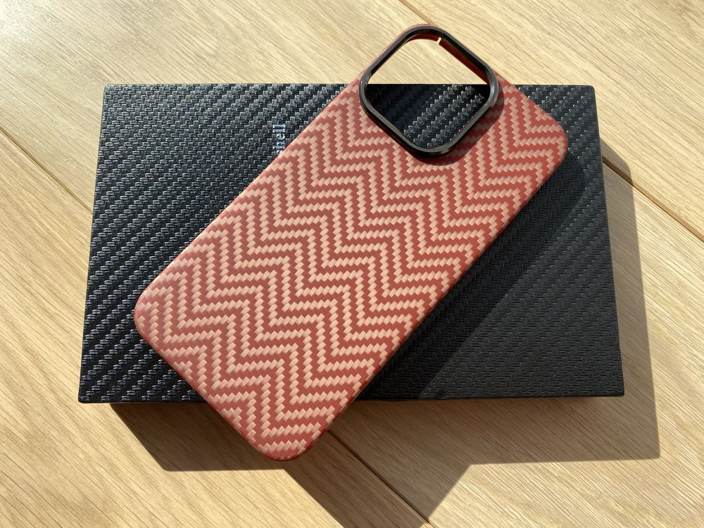 Carbon Red - чохол для Apple IPhone 13 Pro - бампер карбон