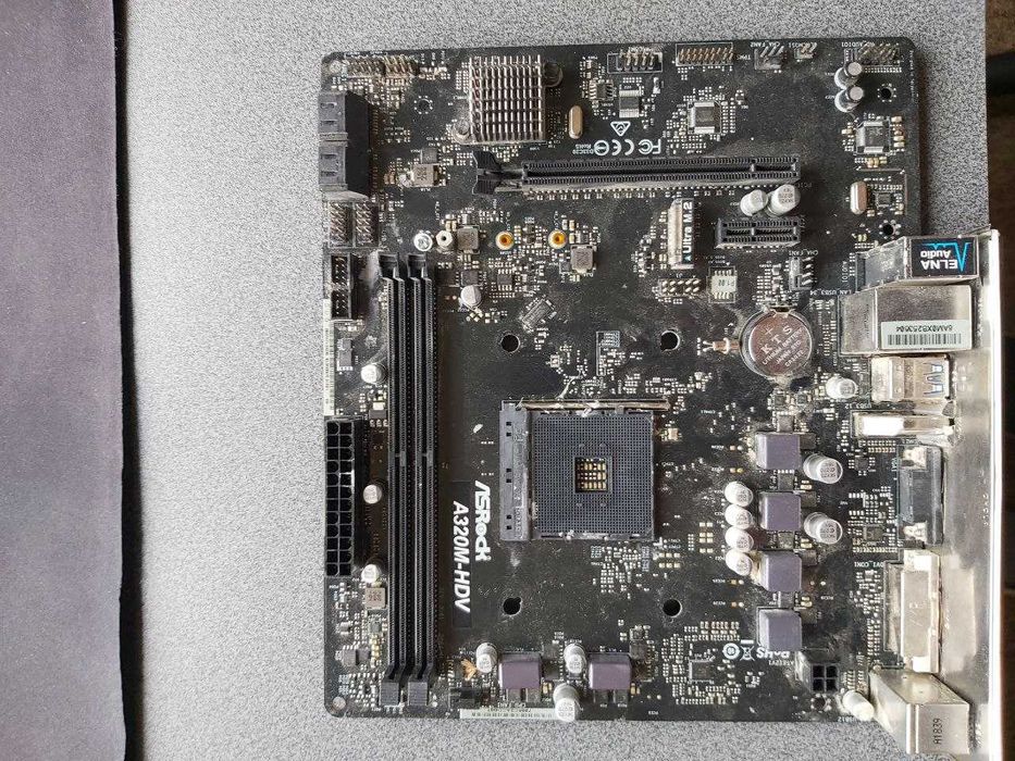 Материнська плата ASRock A320M-HDV