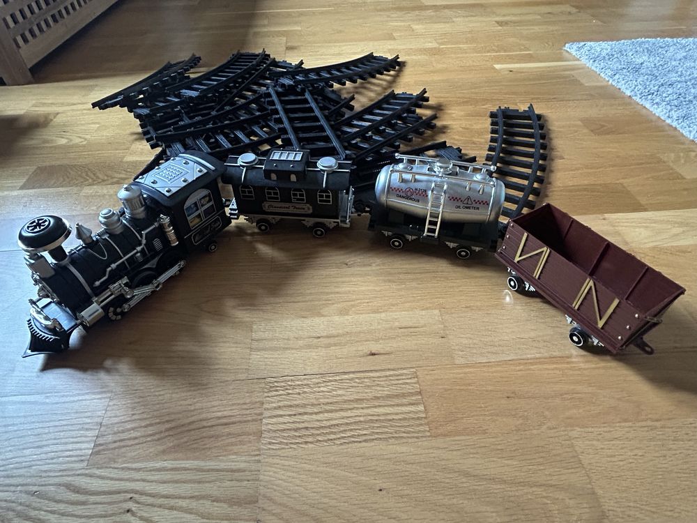 Kolejka lokomotywa elektryczna
