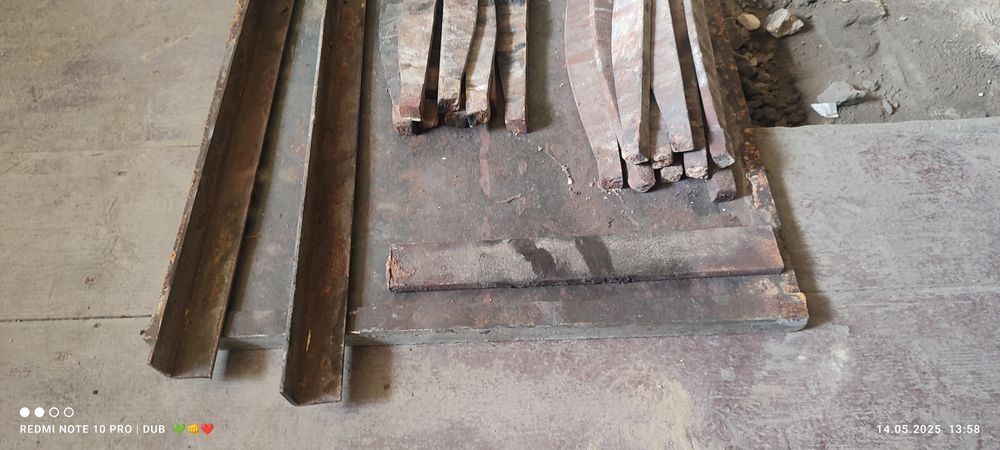 Drzwiczk  2 sztuki do pieca kaflowego żeliwne blachy i ruszta