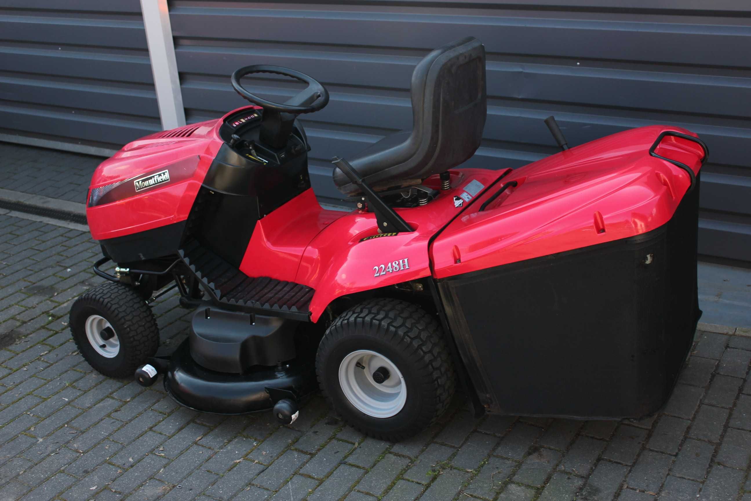 Castelgarden Twincut Mountfield 2248 h TRAKTOREK Kosiarka