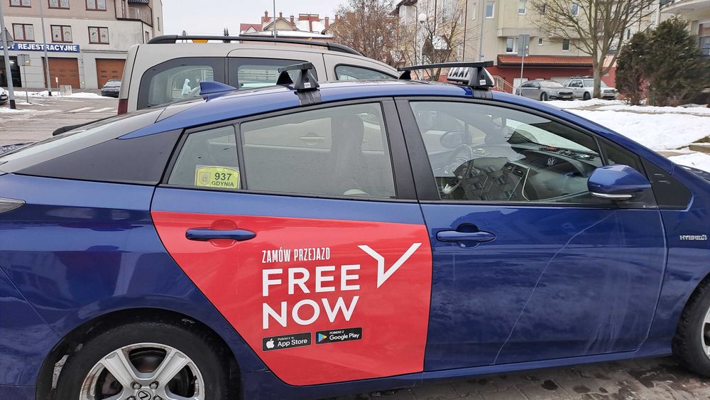 Bagażnik dachowy Prius 4