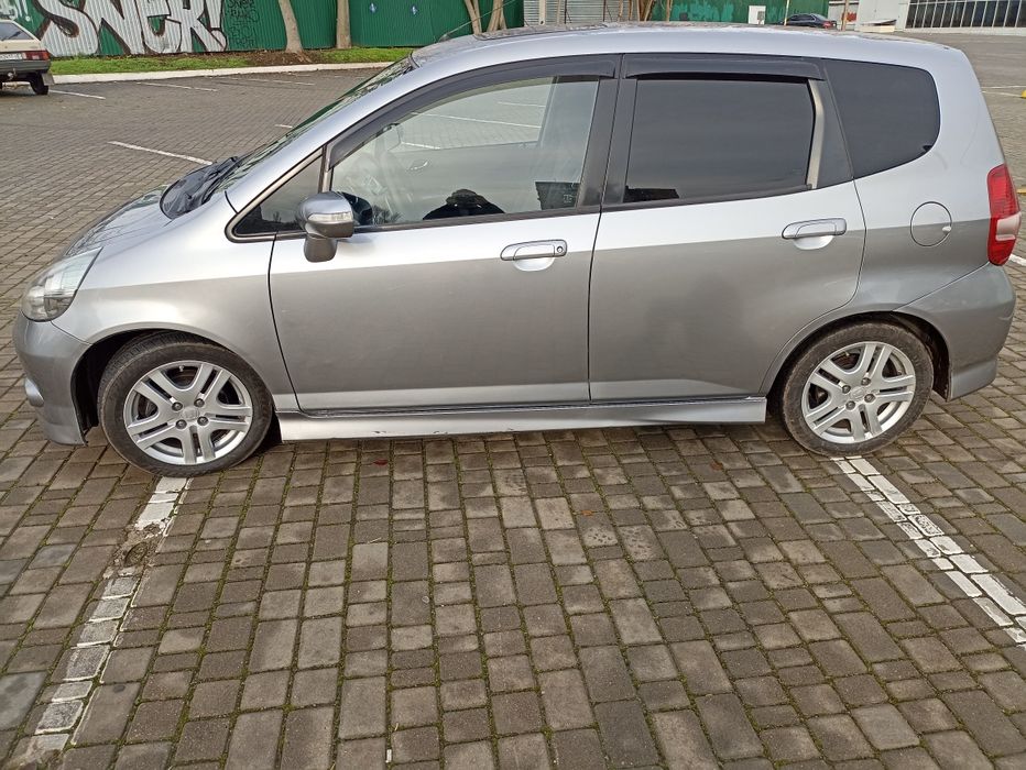 Продаю улюблений автомобіль дружини  Honda jass