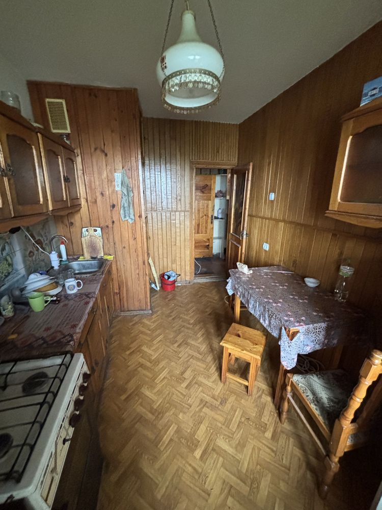 р Продам 3-х кімнатну квартиру на Північному