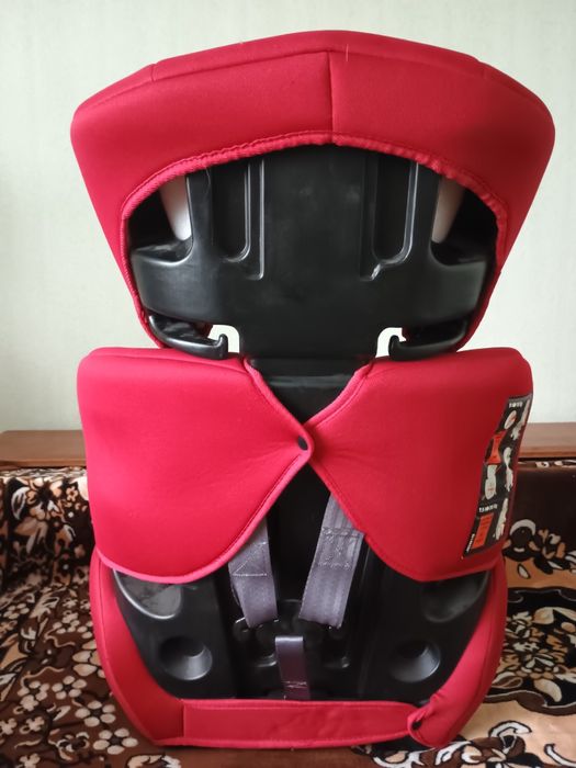 Дитяче автокрісла Safety 1st 9-36 кг