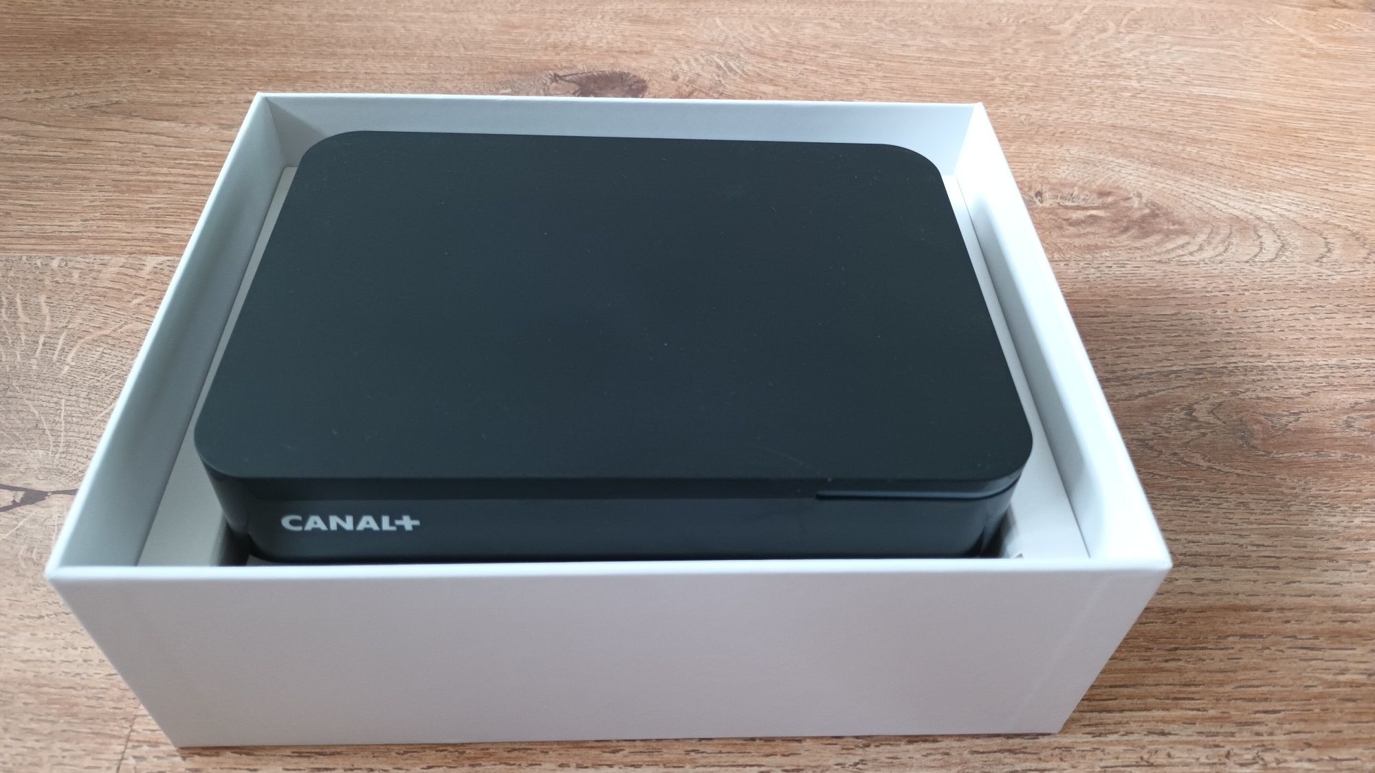 Canal plus box 4k dekoder