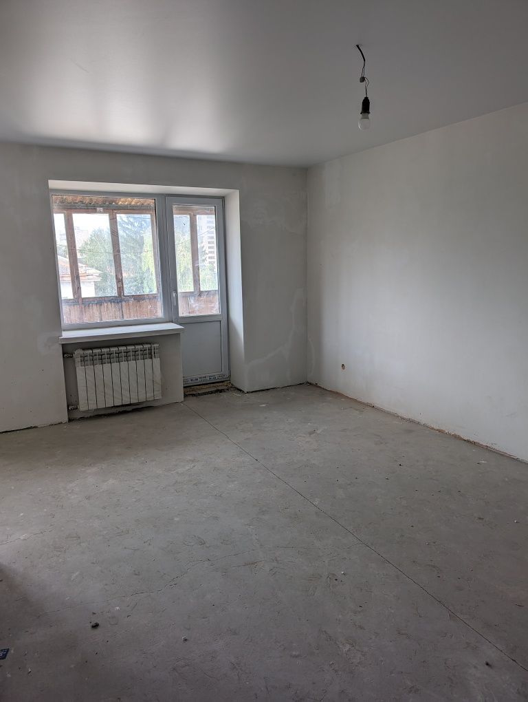 Продам 2-х кімнатну квартиру в центрі міста