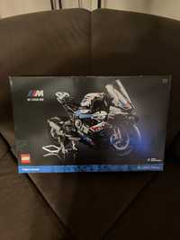 Lego Technic 42130 BMW M1000 RR