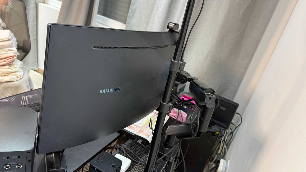 Monitor Samsung 49" Curvo Gaming CRG9 Dual QHD 120Hz HDR