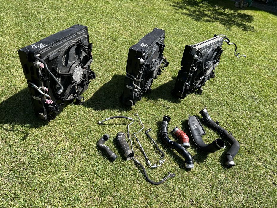 Касета радиаторів BMW X5 E70 установочна телевізор кронштейн БМВ Е70