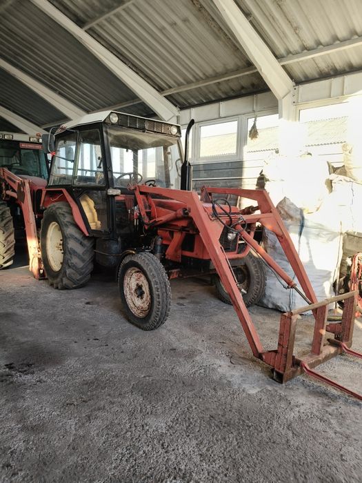 Zetor 7211 z ładowaczem czołowym