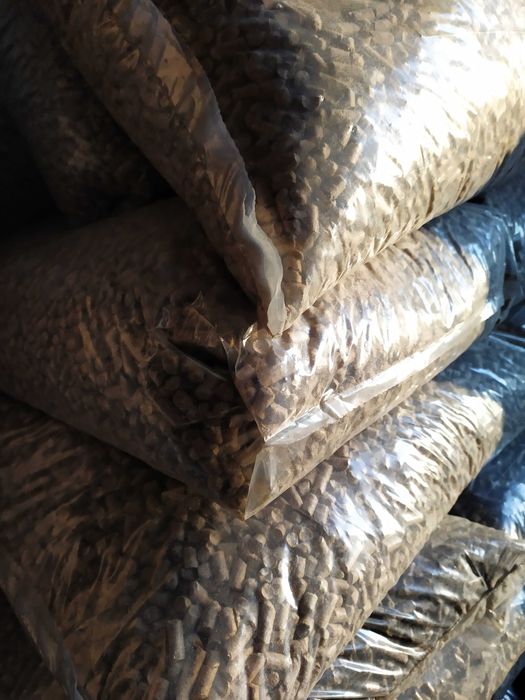 Pelet drzewny Pellet przemysłowy  6mm 8 mm Tani pelet opał