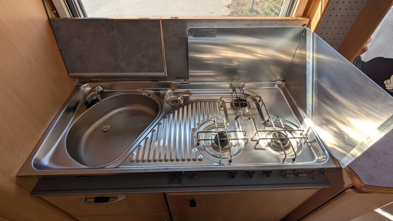 Hymer Eriba swing piętrowe łóżko