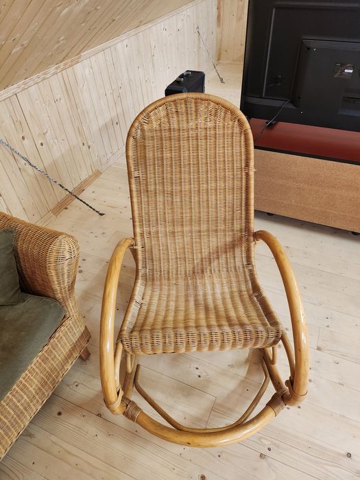 Комплект садових меблів з соломи Італія (крісло качалка,2 крісла,стілі