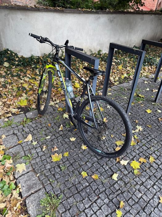 Skradziono rower cube