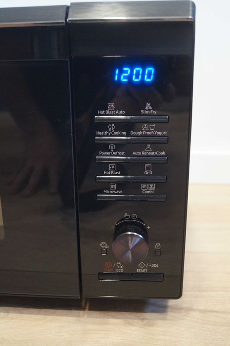 Kuchenka mikrofalowa Samsung MC28M6035CK