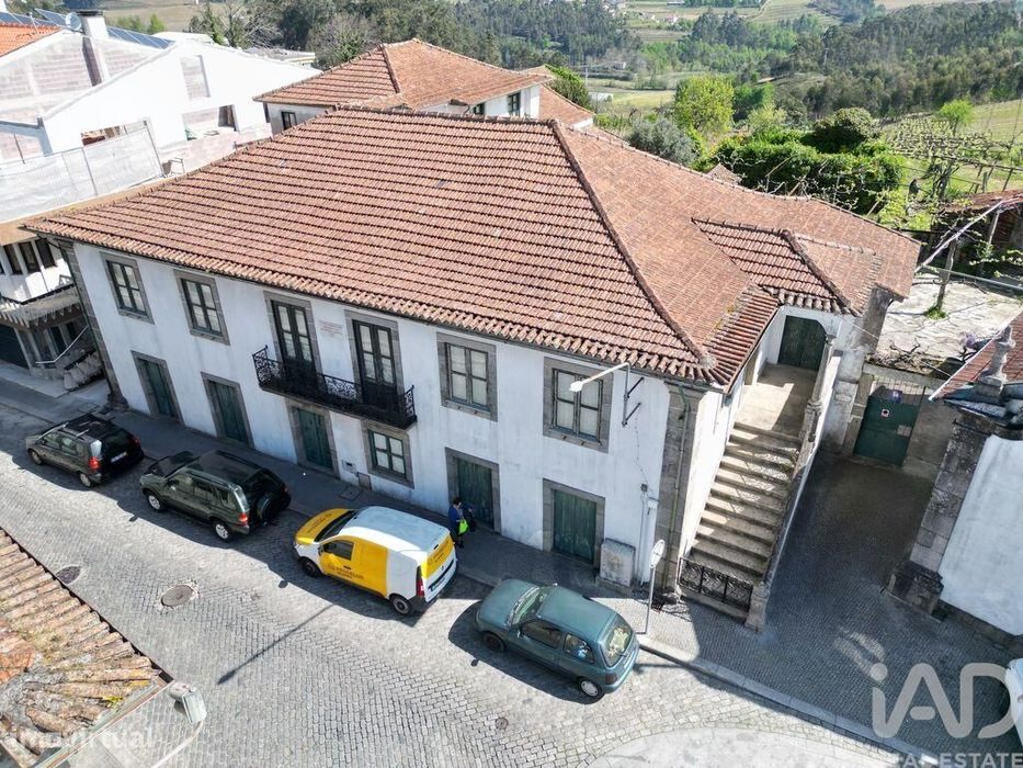 Casa / Villa T11 em Vila Cova da Lixa e Borba de Godim de 1272,00 m2