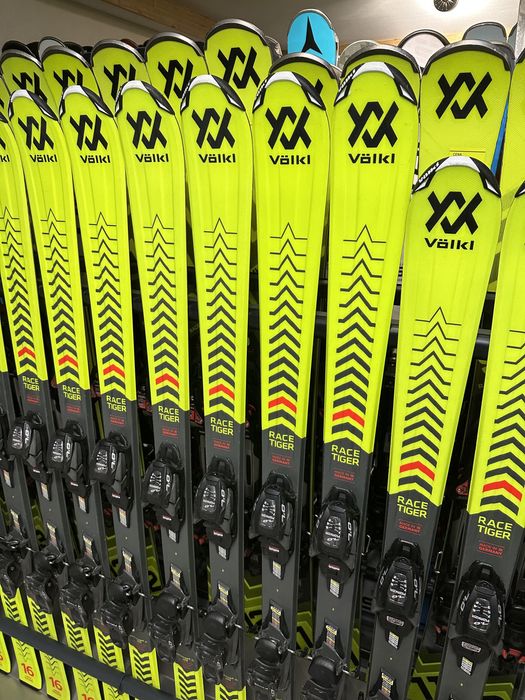 Nowe Narty zjazdowe Völkl Racetiger Jr