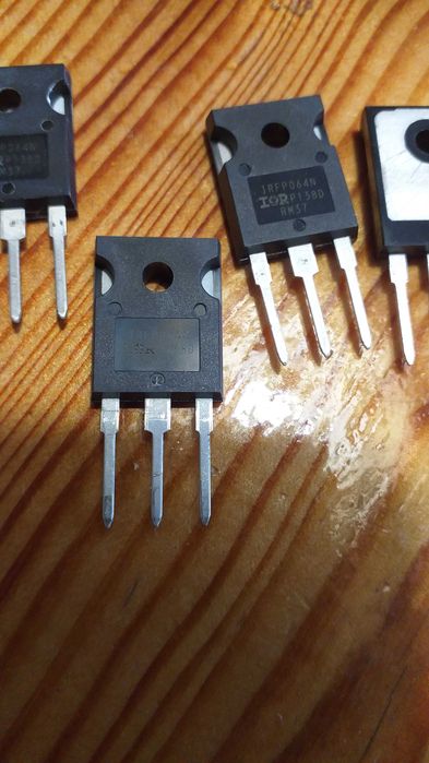 Транзистор IRFP064NPBF, новый.