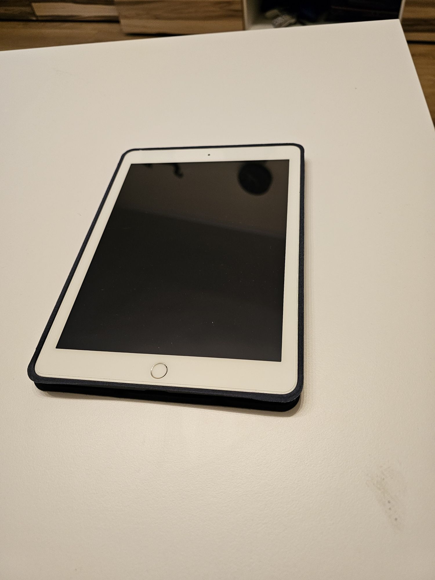 iPad 5 32gb Wi‑Fi + Cellular (nie iPhone i macbook)