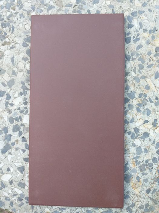 Płytki 10 × 20 cm