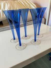 Conjunto copos em vidro azul