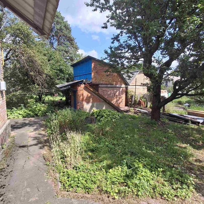 Продаж житлового  будинку 120 кв м  смт Немішаєво