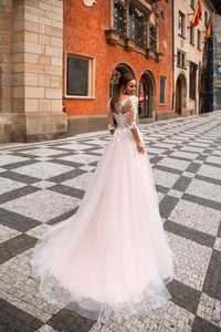 Suknia ślubna koronkowa S