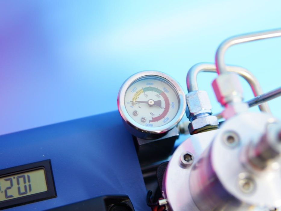 Компресос Воздушный насос высокого давления 1800 Вт, 30 МПа, 2000 кг н