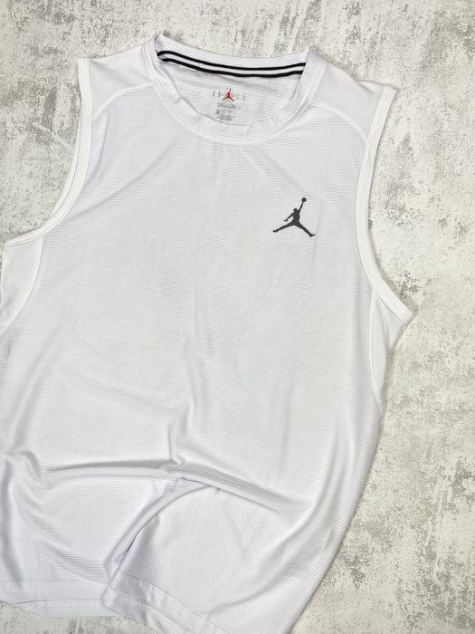 Jordan Quest Sleeveless: Технологічна Майка, Легка, Дихаюча, Біла