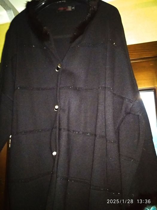 И кофта и полупальто