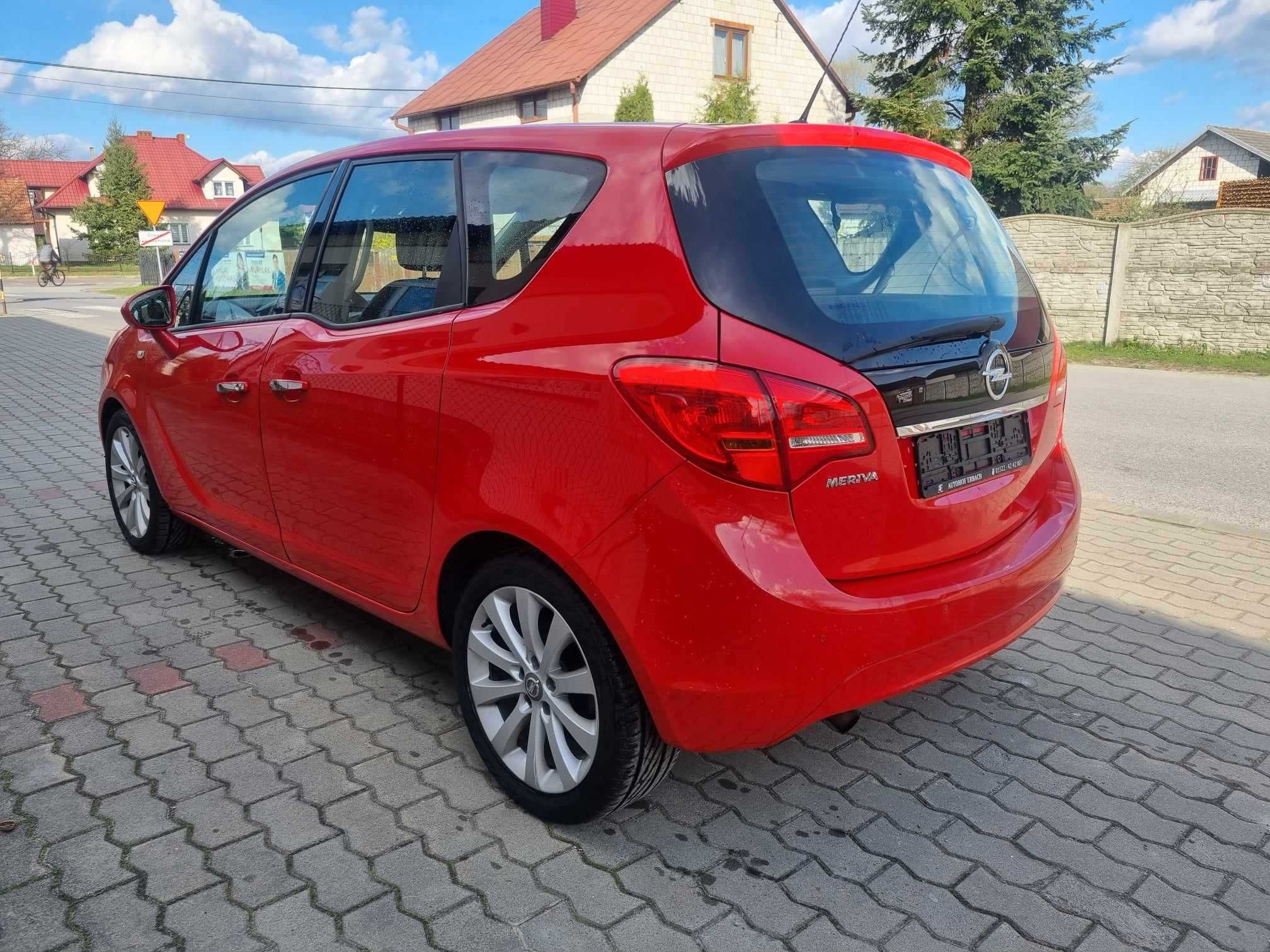 Opel  Meriva 2012r     1.4 16V    120ps       6 Biegów     Panorama