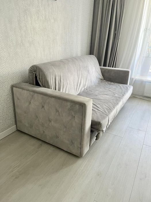 Диван б/у в дуже хорошому стані, торг ТЕРОМІНОВО