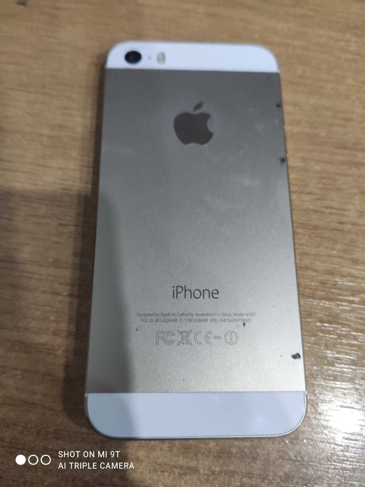 Мобильный телефон Apple iPhone 5S 16GB A1457