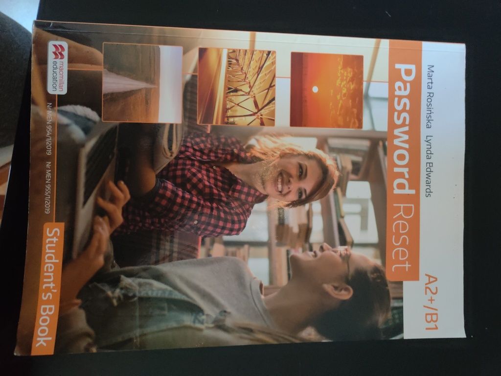 Podręcznik Password Reset A2+/B1 student's book