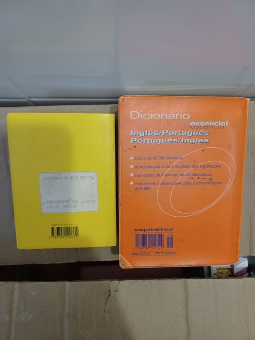 Dicionários vários