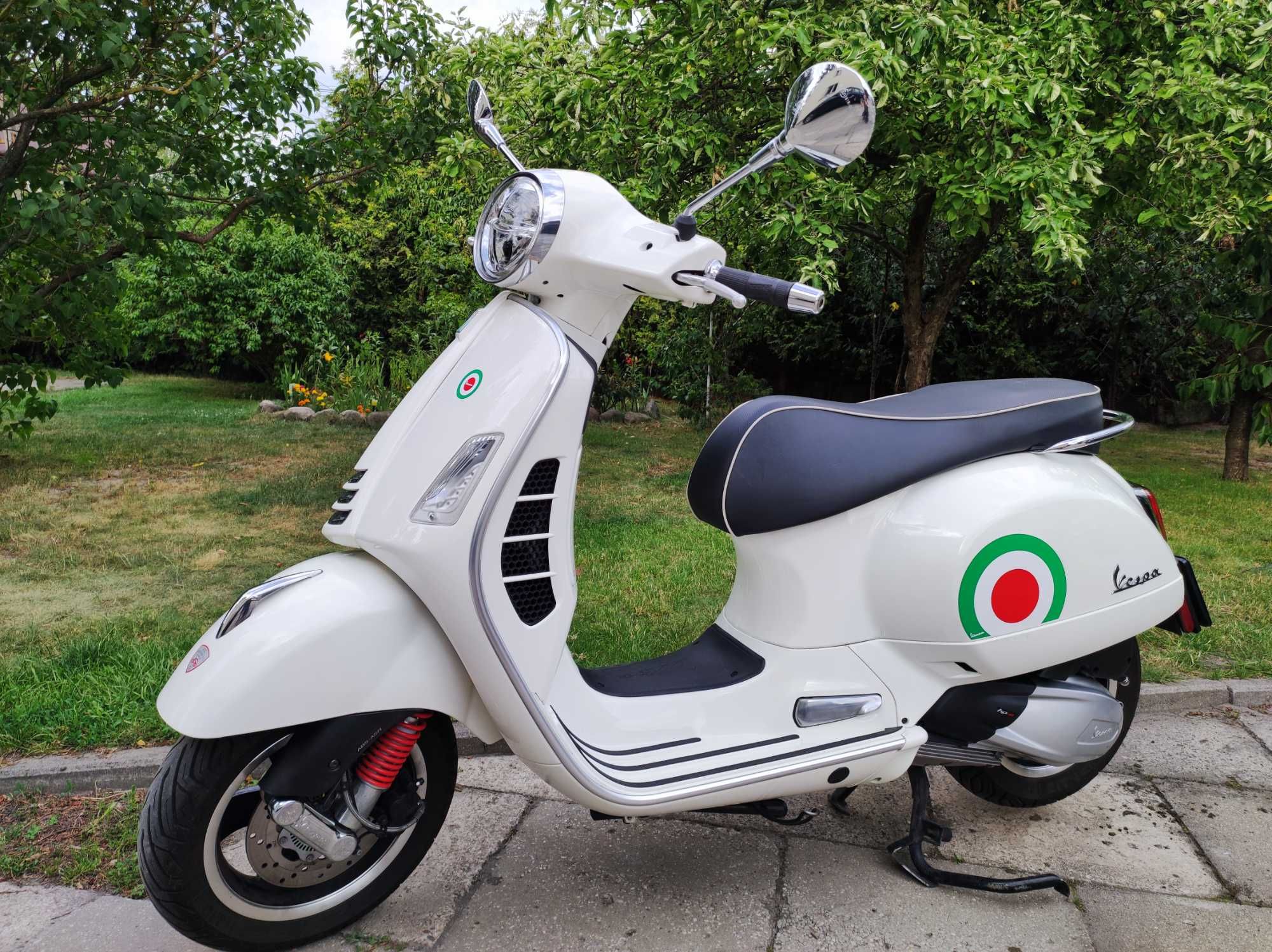 Piaggio Vespa GTS 300 HPE ABS