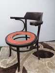 Krzeslo antyk Thonet Mundus Krzeslo z podłokietnikami drewniane