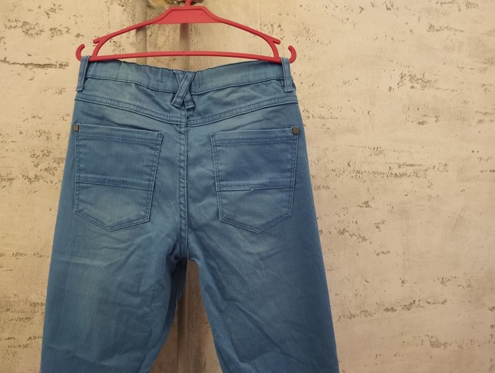 Spodnie jeans dziewczęce rozmiar 152