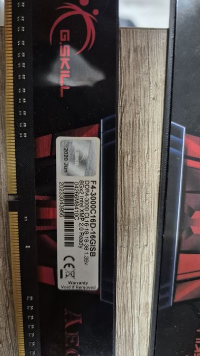 AsRock B660m Pro RS + 32GB DDR4