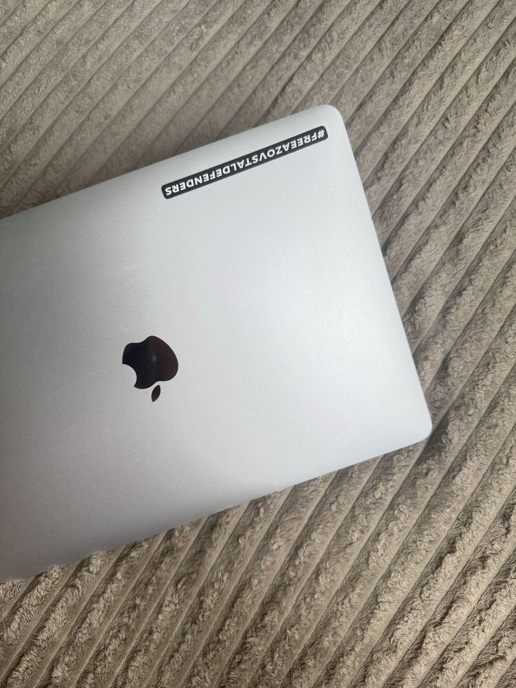 Macbook Air m1 | 8 | 256