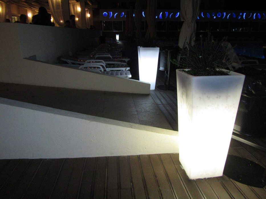 Balcões led mesas led vasos led