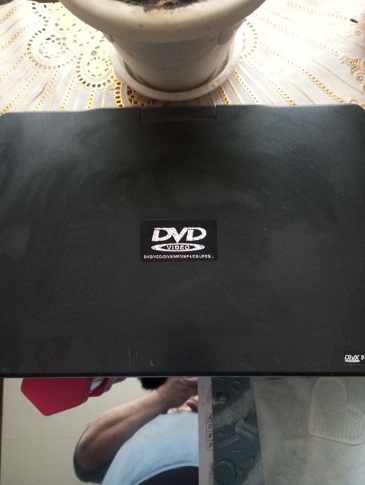 DVD в отличном состоянии. 15,5дюймов