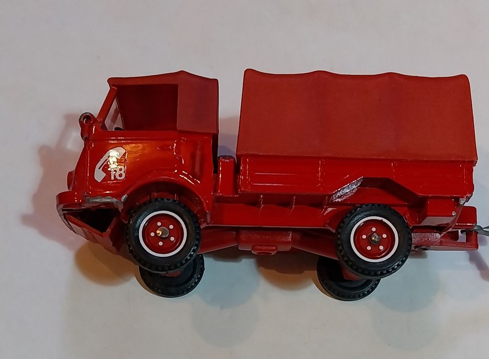 Duas miniaturas Solido de bombeiros