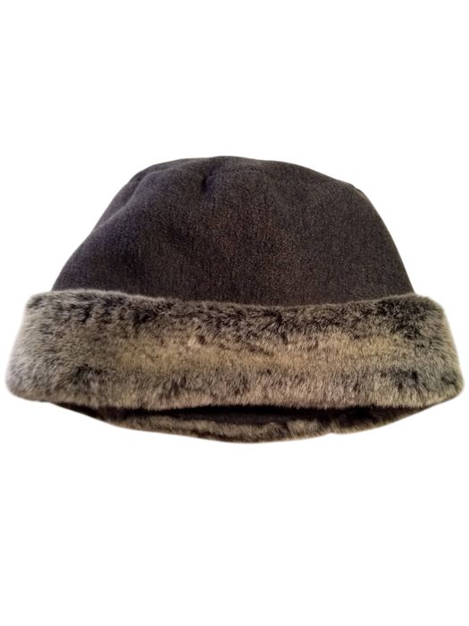 Ciepła czapka z futerkiem