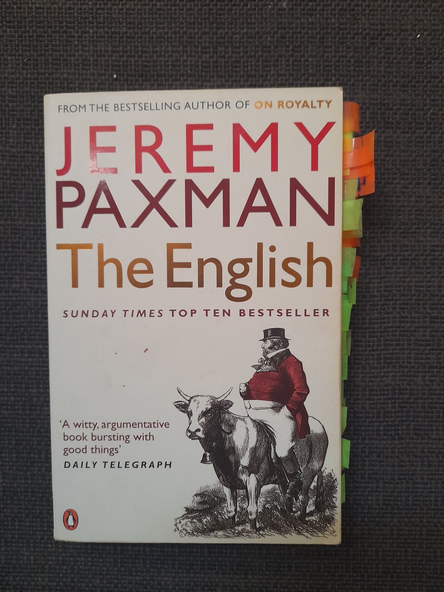 Livros em inglês e espanhol