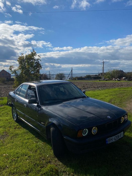 BMW 520 e34 2.0 газ/бенз 1994
