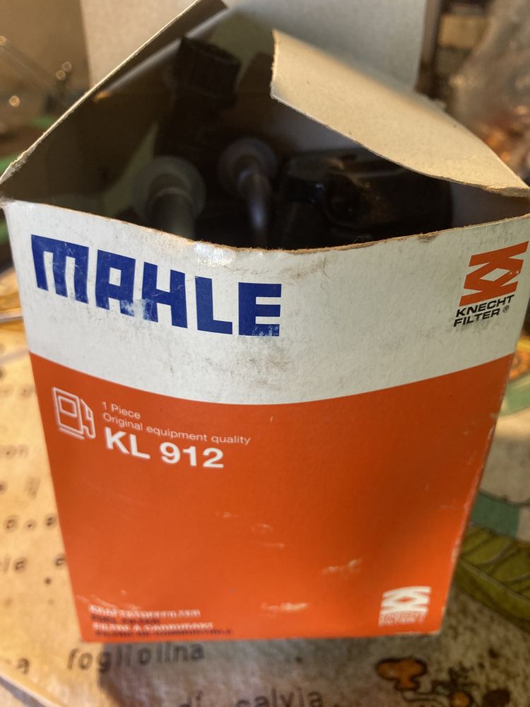 Фільтр паливний Mahle KL912