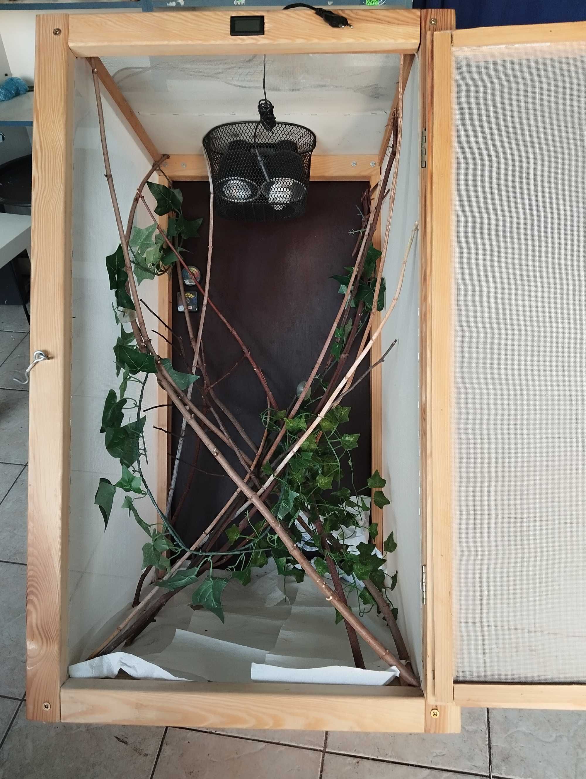 Terrarium dla kameleona/jaszczurki  - duże , wyposażone - SUPER